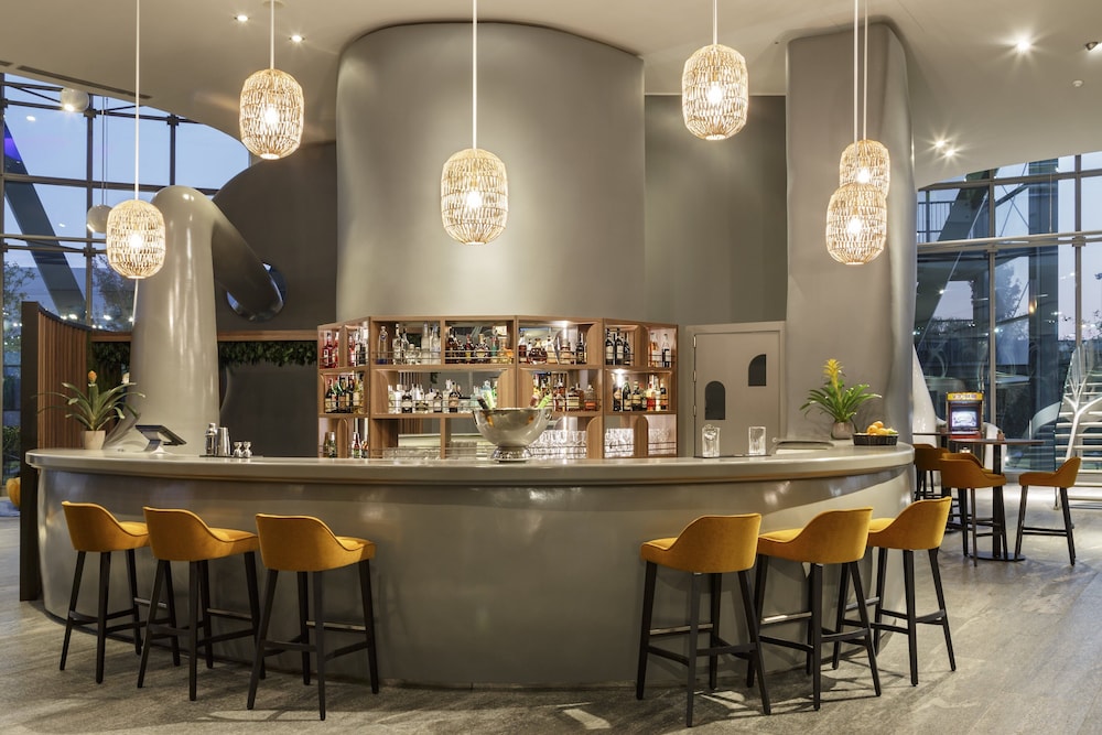 voco Milan - Fiere by IHG — Restaurant & bars in Milan, Lombardy
