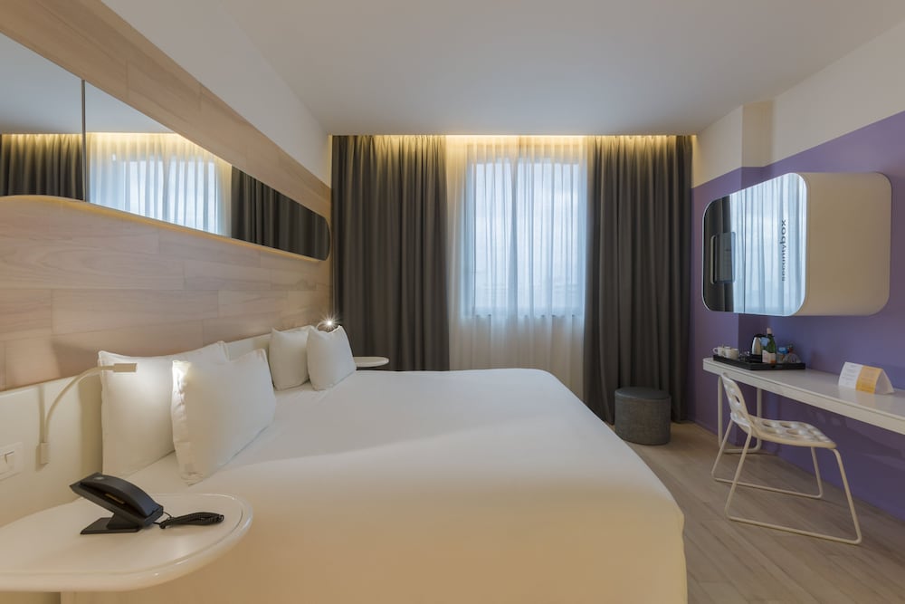 voco Milan - Fiere by IHG — Hotel rooms in Milan, Lombardy