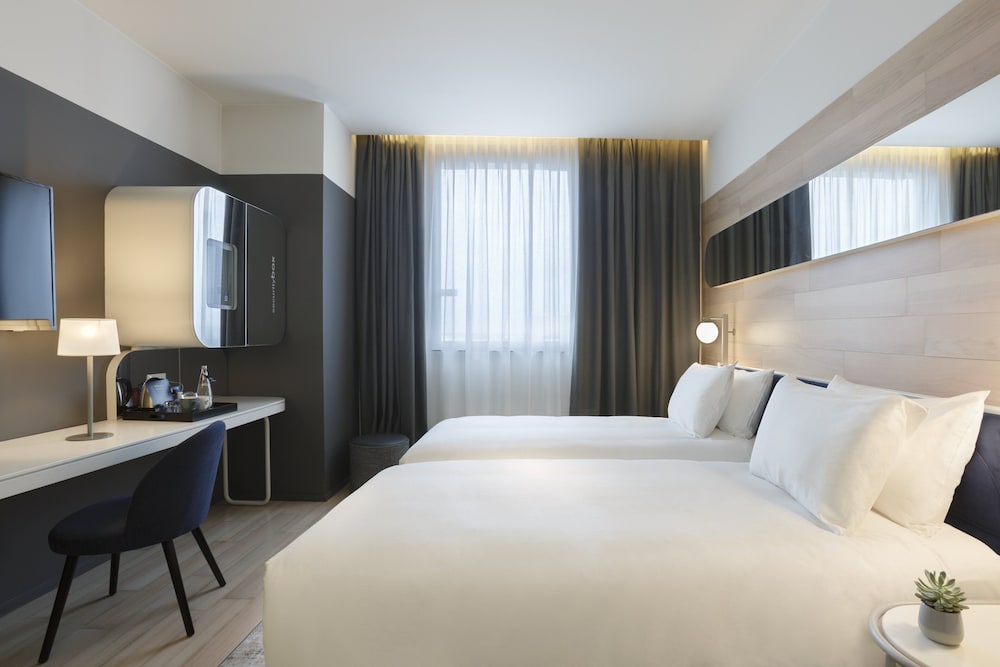 voco Milan - Fiere by IHG — Hotel rooms in Milan, Lombardy