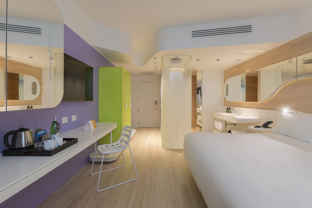 voco Milan - Fiere by IHG — Hotel rooms in Milan, Lombardy