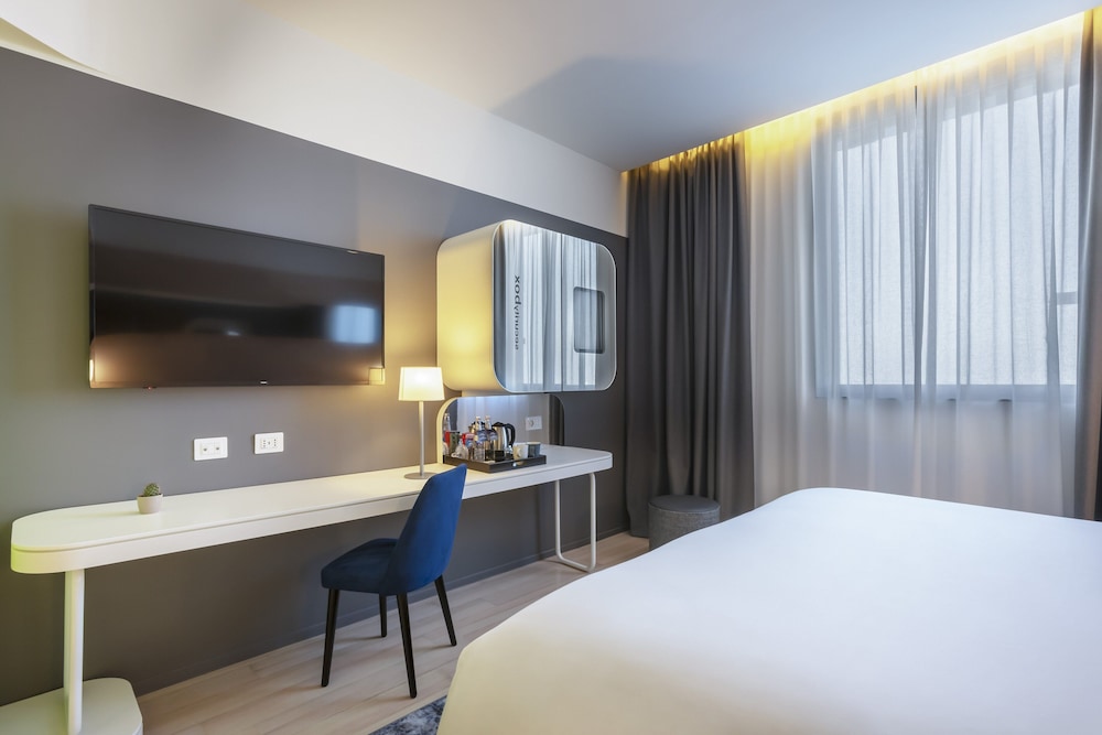 voco Milan - Fiere by IHG — Hotel rooms in Milan, Lombardy