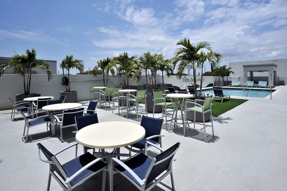 Hotel Dello Ft Lauderdale Airport, Tapestry Collection by Hilton - zdjęcie 5