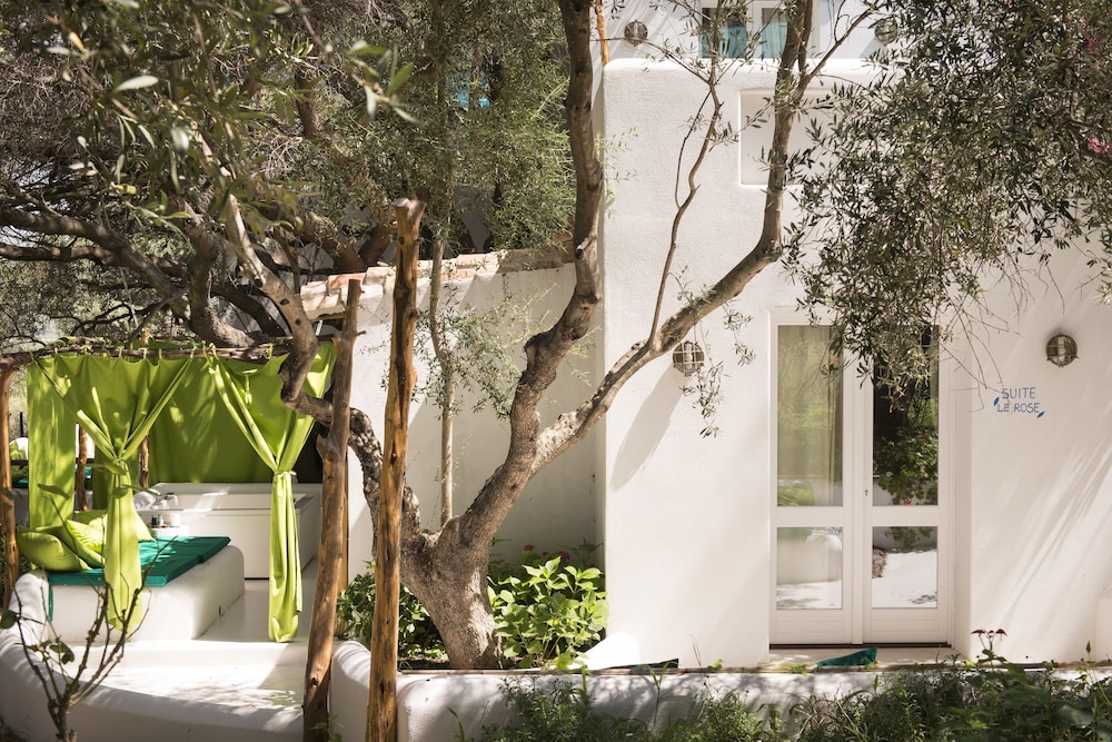 Su Gologone Experience Hotel — Hotel building in Oliena, Sardinia