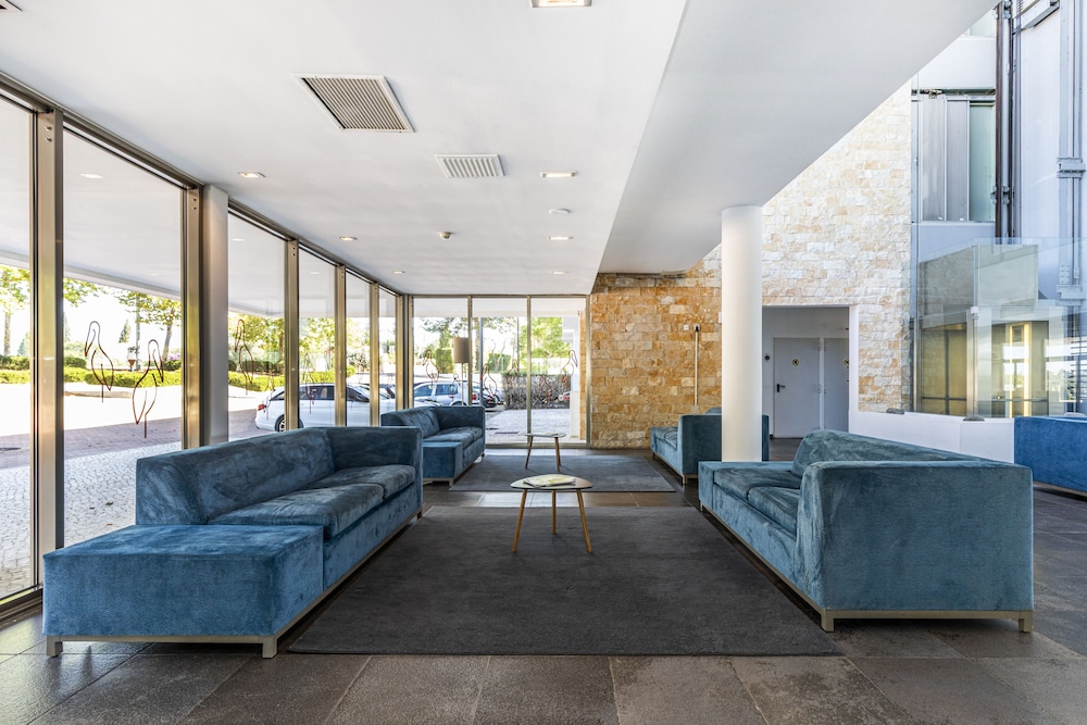 Pelican Alvor — Hotel building in Alvor, Faro