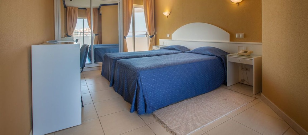 Hotel Atismar — Hotel rooms in Quarteira, Faro