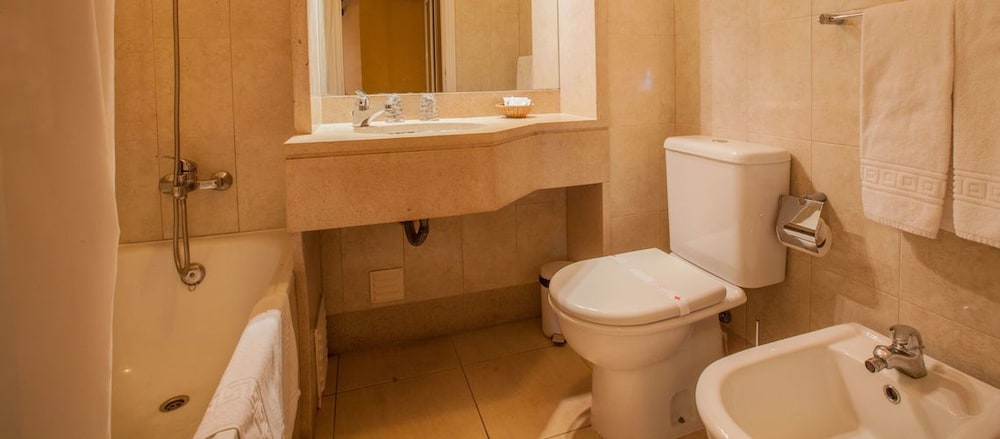 Hotel Atismar — Hotel rooms in Quarteira, Faro