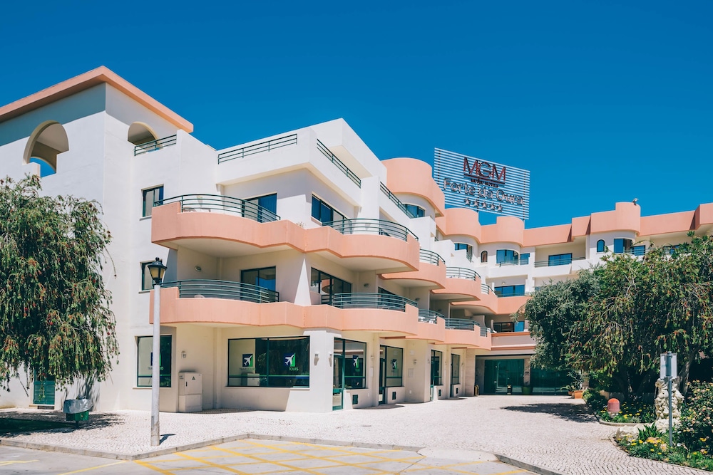 Grand Muthu Forte da Oura — Hotel building in Albufeira, Faro