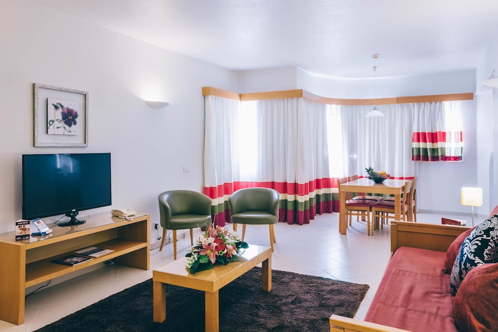 Grand Muthu Forte da Oura — Hotel rooms in Albufeira, Faro