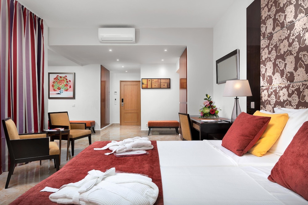 Grand Muthu Forte da Oura — Hotel rooms in Albufeira, Faro