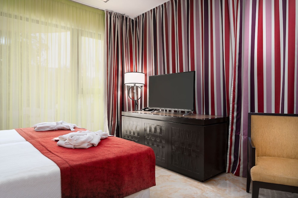 Grand Muthu Forte da Oura — Hotel rooms in Albufeira, Faro