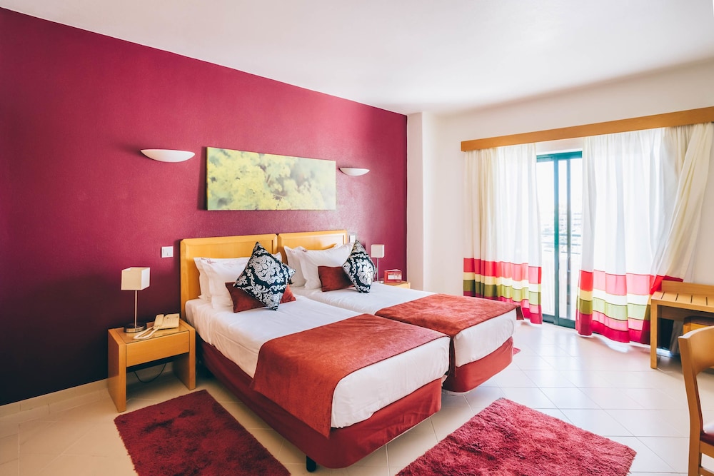 Grand Muthu Forte da Oura — Hotel rooms in Albufeira, Faro