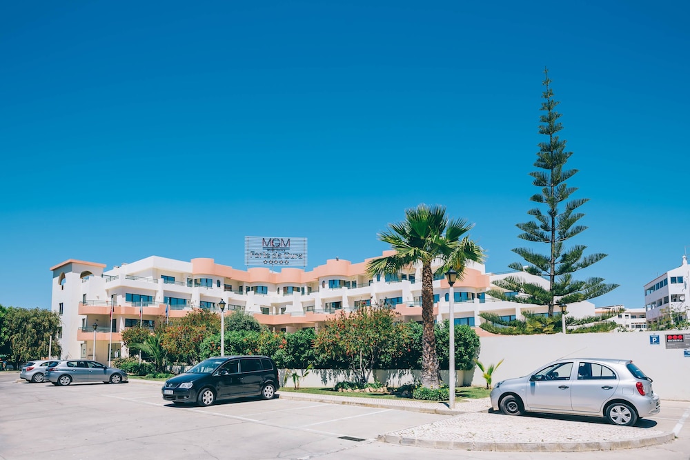 Grand Muthu Forte da Oura — Hotel building in Albufeira, Faro