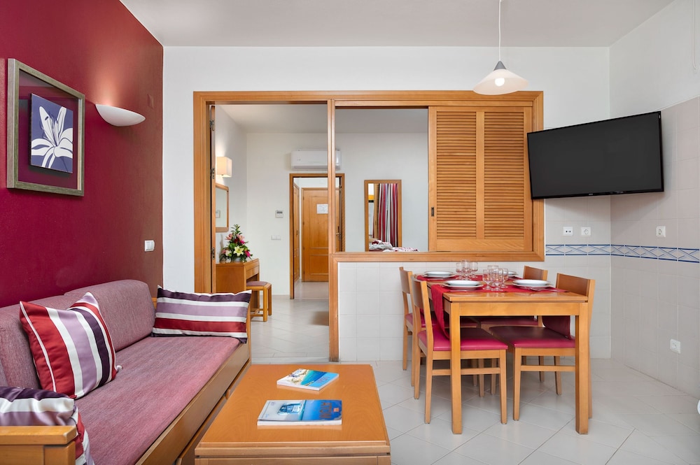 Grand Muthu Forte da Oura — Hotel rooms in Albufeira, Faro