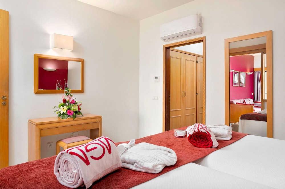 Grand Muthu Forte da Oura — Hotel rooms in Albufeira, Faro