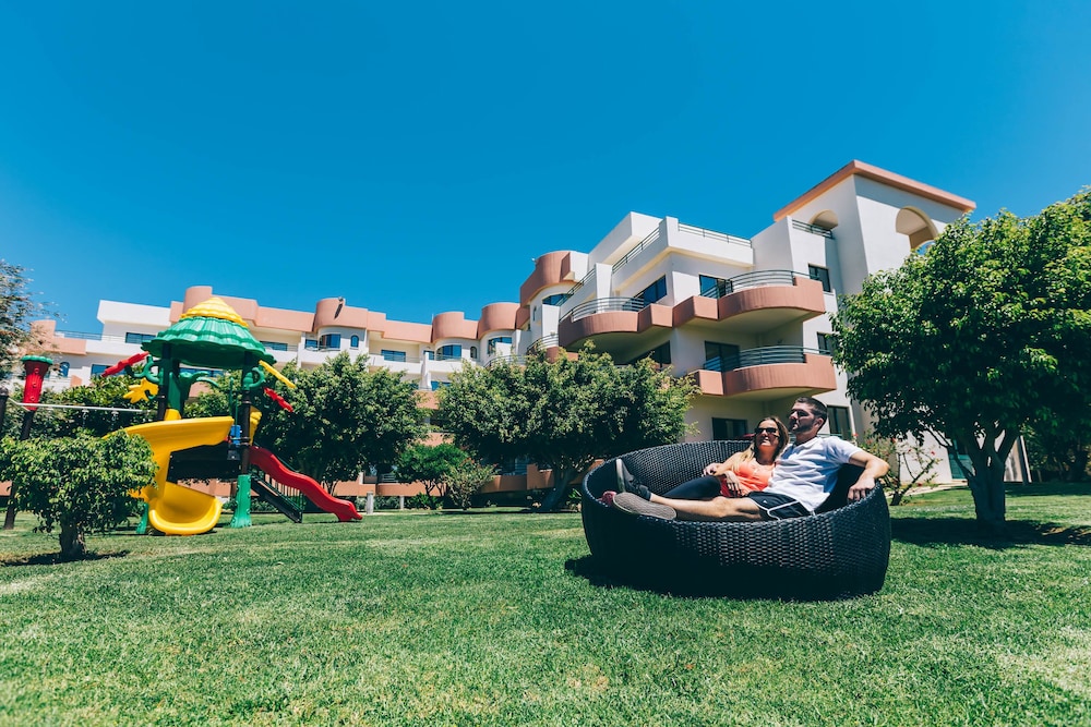 Grand Muthu Forte da Oura — Attractions for children in Albufeira, Faro