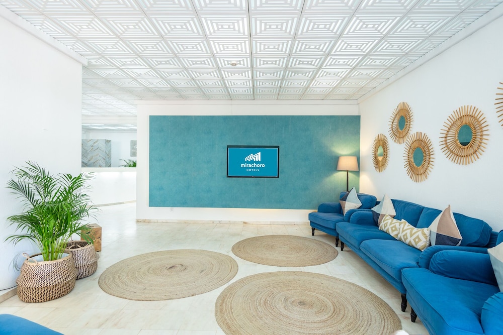 Mirachoro Albufeira — Hotel building in Albufeira, Faro