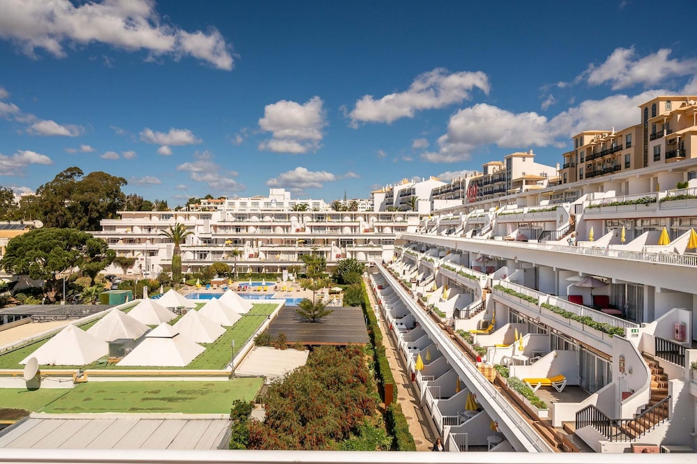Muthu Clube Praia da Oura — Hotel building in Albufeira, Faro