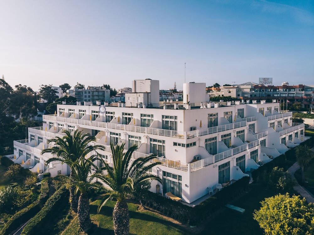 Muthu Clube Praia da Oura — Hotel building in Albufeira, Faro