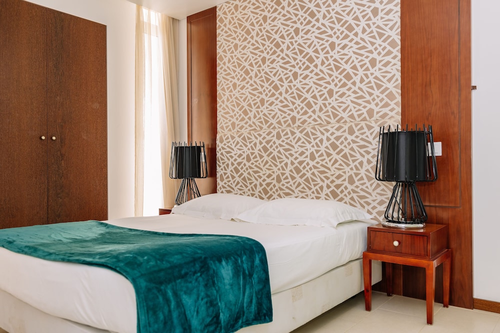 Muthu Clube Praia da Oura — Hotel rooms in Albufeira, Faro