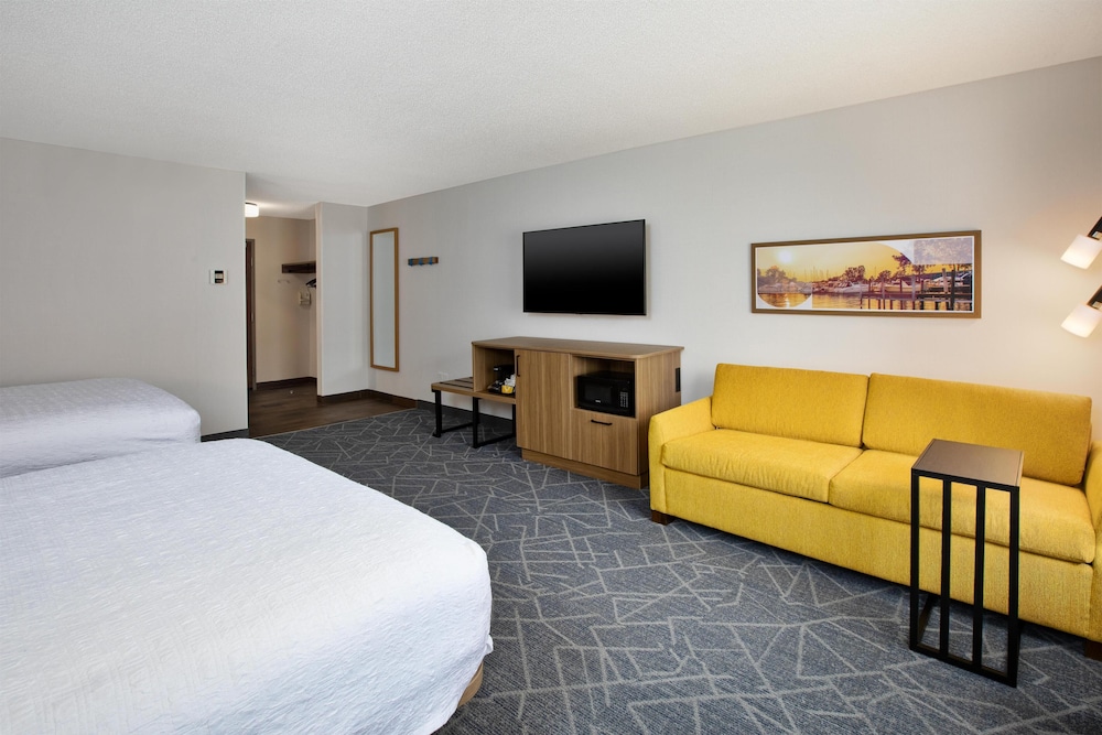 Hampton Inn Hotel Detroit/Belleville-Airport Area — Hotel rooms in Belleville, Michigan