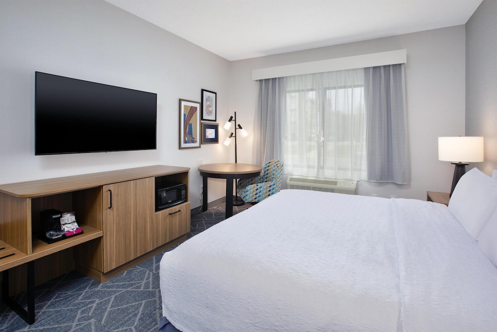 Hampton Inn Hotel Detroit/Belleville-Airport Area — Hotel rooms in Belleville, Michigan
