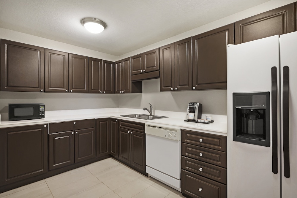 Holiday Inn Express Sarasota East - I-75 by IHG — Hotel rooms in Sarasota, Florida