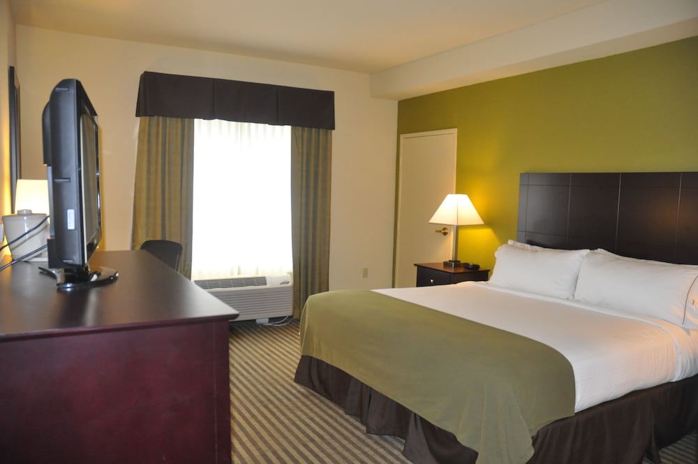 Holiday Inn Express Sarasota East - I-75 by IHG — Hotel rooms in Sarasota, Florida