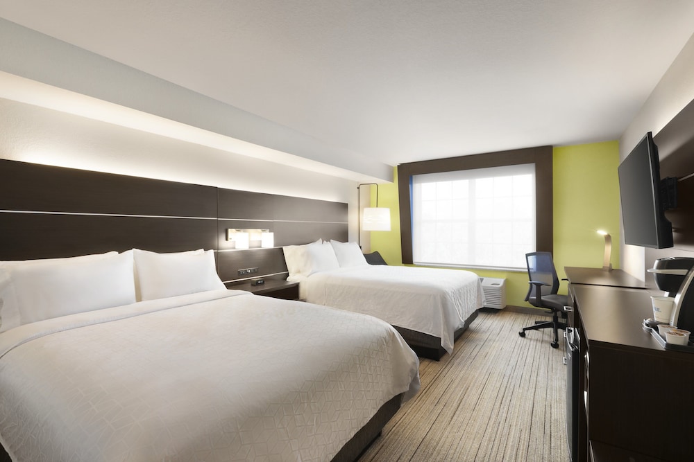 Holiday Inn Express Sarasota East - I-75 by IHG — Hotel rooms in Sarasota, Florida