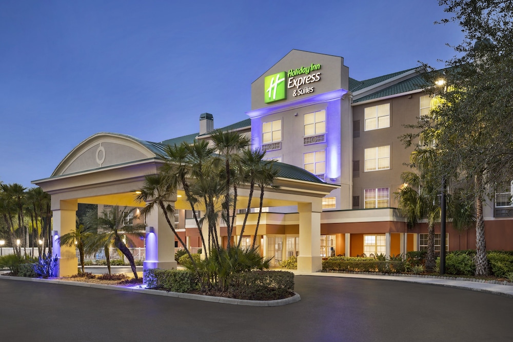 Holiday Inn Express Sarasota East - I-75 by IHG — Hotel building in Sarasota, Florida