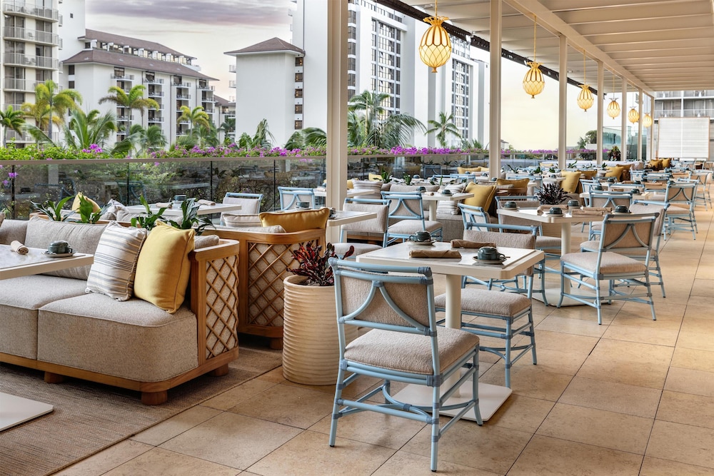 Ka Laʻi Waikiki Beach, LXR Hotels & Resorts — Restaurant & bars in Honolulu, Hawaii