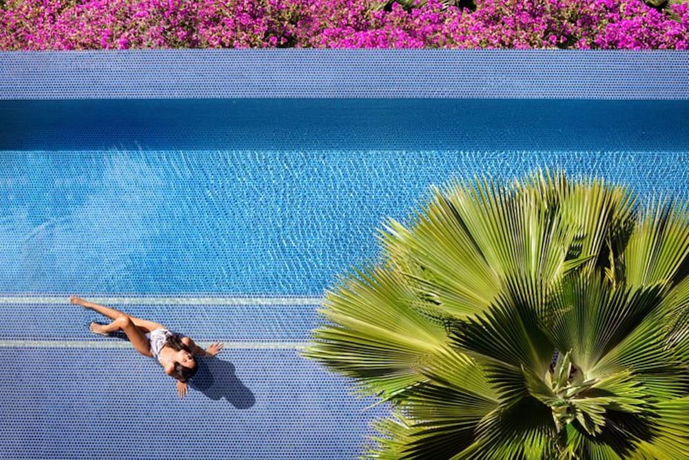 Ka Laʻi Waikiki Beach, LXR Hotels & Resorts — Swimming pool in Honolulu, Hawaii