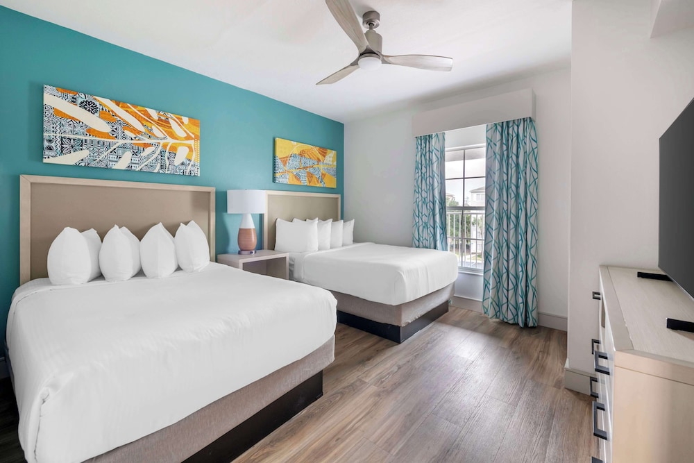 Hilton Vacation Club Aqua Sol Orlando West — Hotel rooms in Winter Garden, Florida