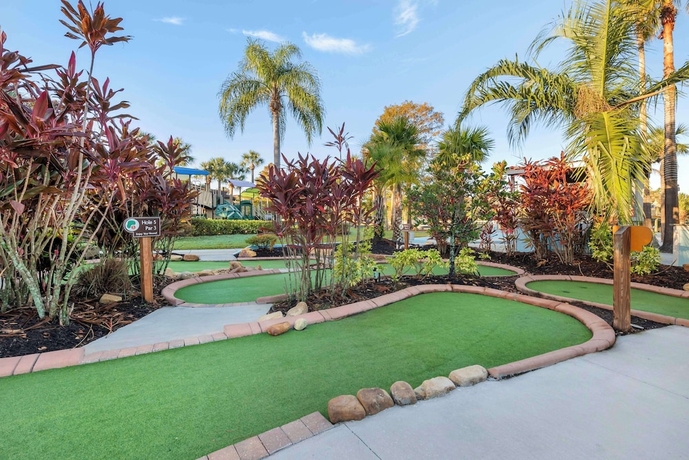 Hilton Vacation Club Aqua Sol Orlando West — Sports & recreation in Winter Garden, Florida