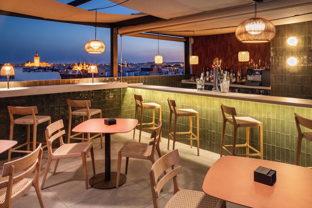 Catalonia Santa Justa — Restaurant & bars in Seville, Andalusia