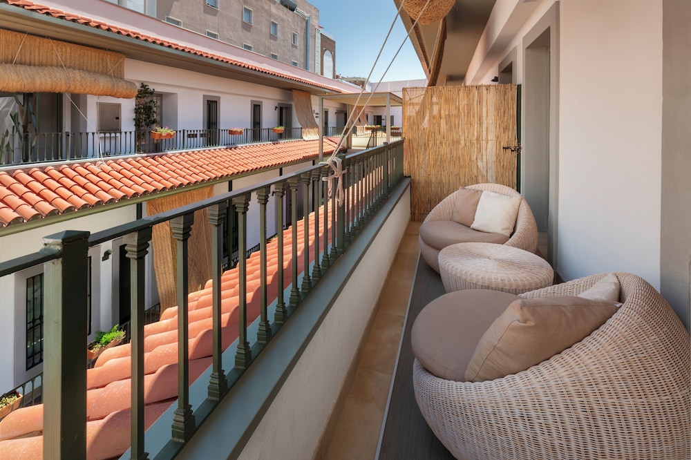 Catalonia Santa Justa — Hotel building in Seville, Andalusia