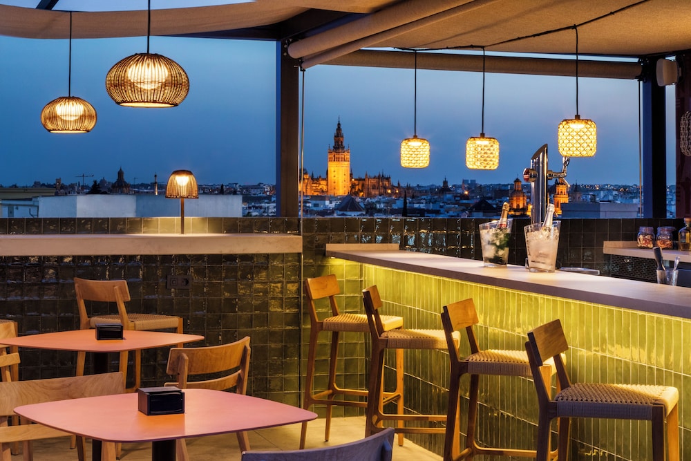 Catalonia Santa Justa — Restaurant & bars in Seville, Andalusia