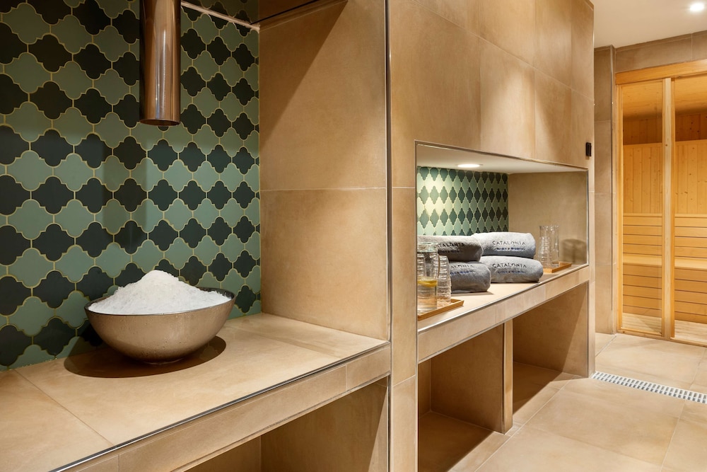 Catalonia Santa Justa — Spa in Seville, Andalusia