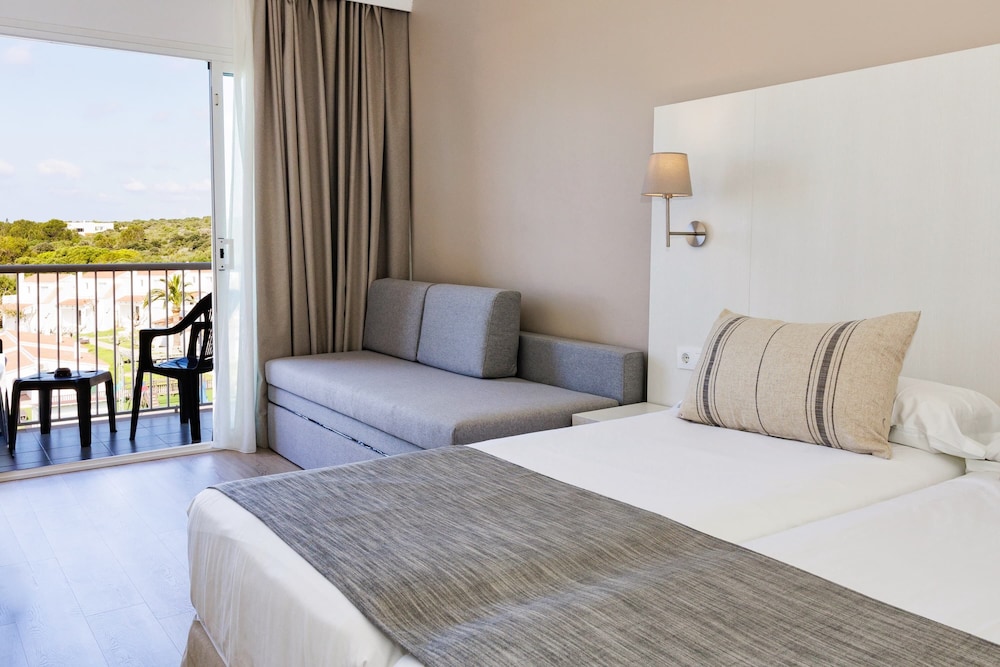 Minura Hotel Sur Menorca — Rooms in Punta Prima, Balearic Islands