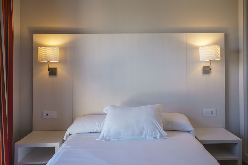 Minura Hotel Sur Menorca — Rooms in Punta Prima, Balearic Islands