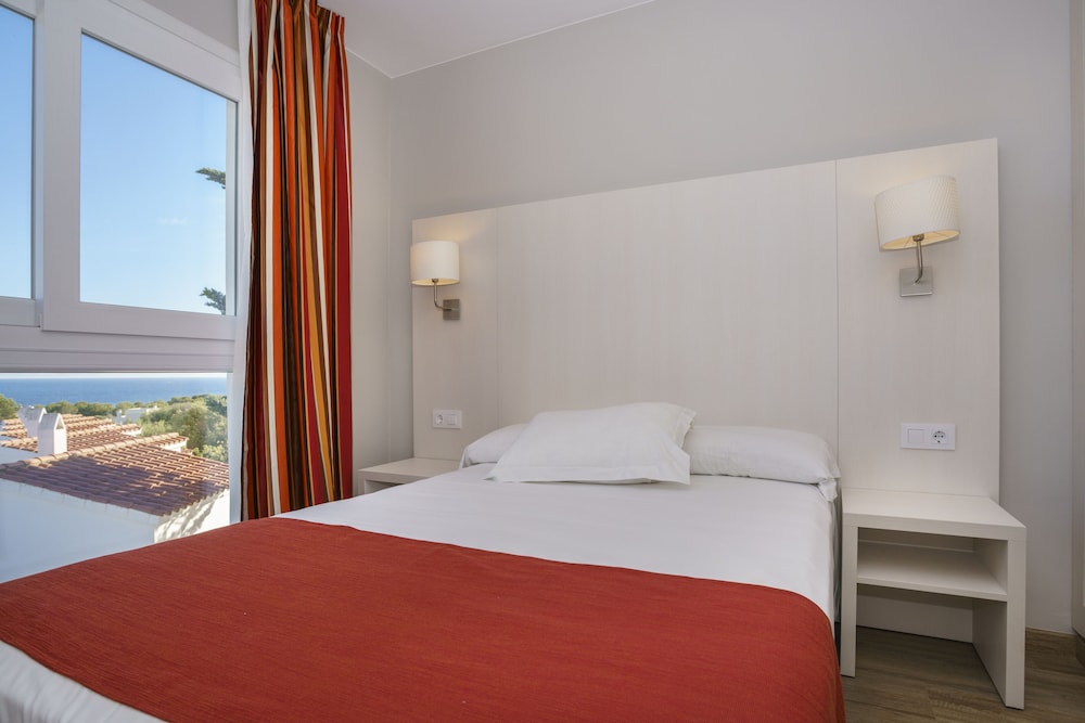Minura Hotel Sur Menorca — Rooms in Punta Prima, Balearic Islands