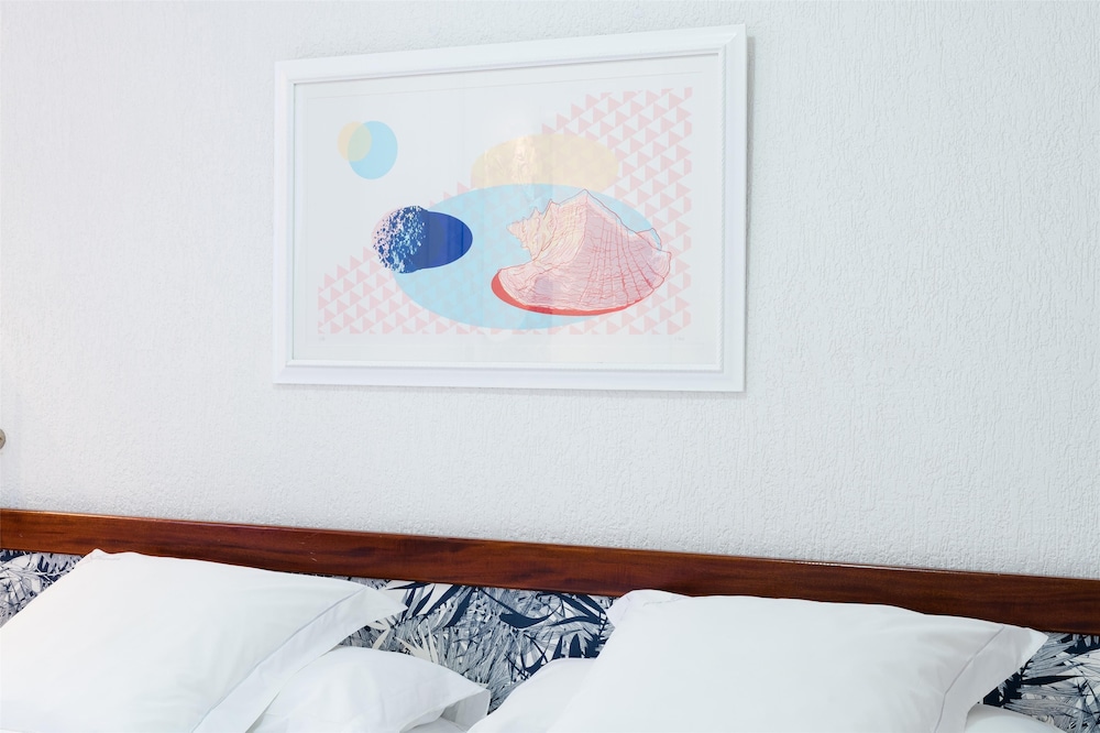Plus Fariones Apartamentos — Hotel rooms in Puerto del Carmen, Canary Islands