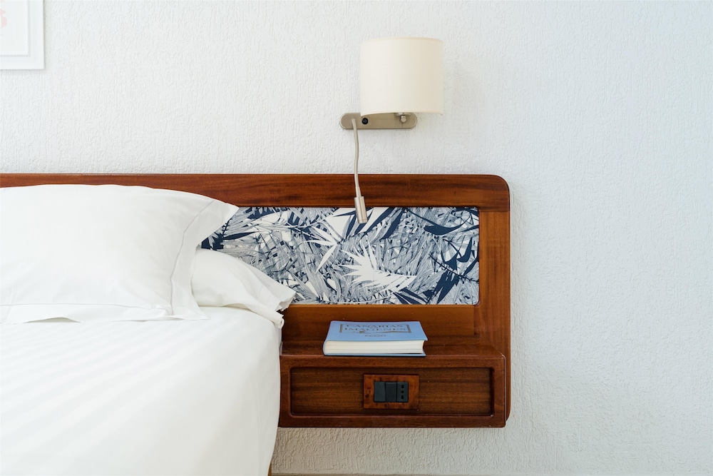 Plus Fariones Apartamentos — Hotel rooms in Puerto del Carmen, Canary Islands