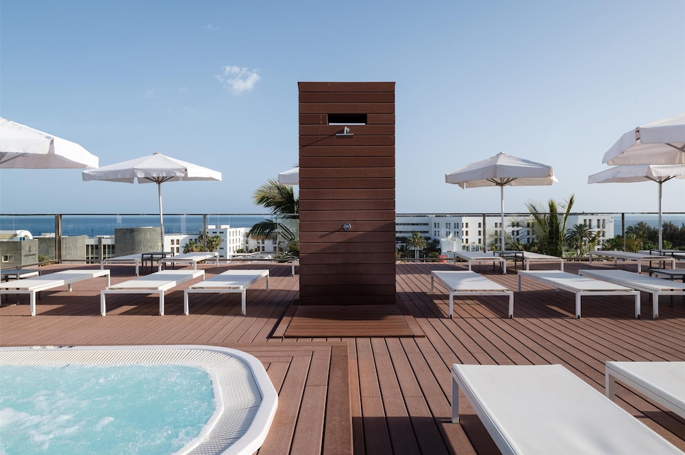 Plus Fariones Apartamentos — Spa in Puerto del Carmen, Canary Islands