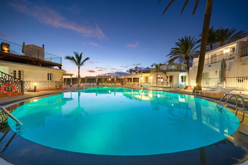 Plus Fariones Apartamentos — Swimming pool in Puerto del Carmen, Canary Islands