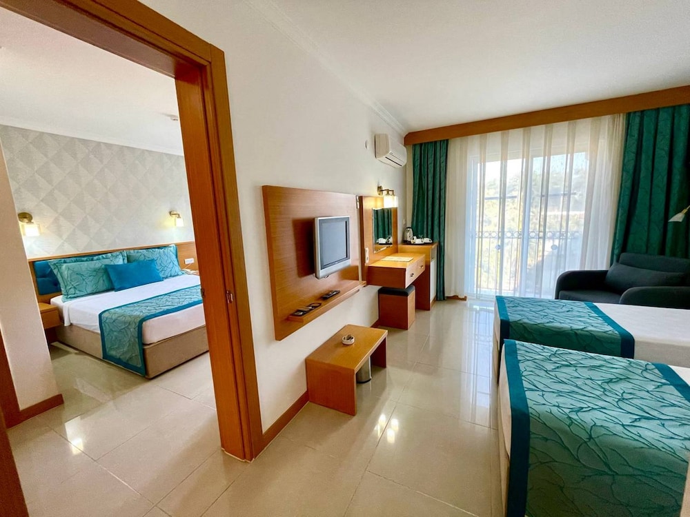 Green Forest Holiday Village — Hotel rooms in Fethiye, Mugla
