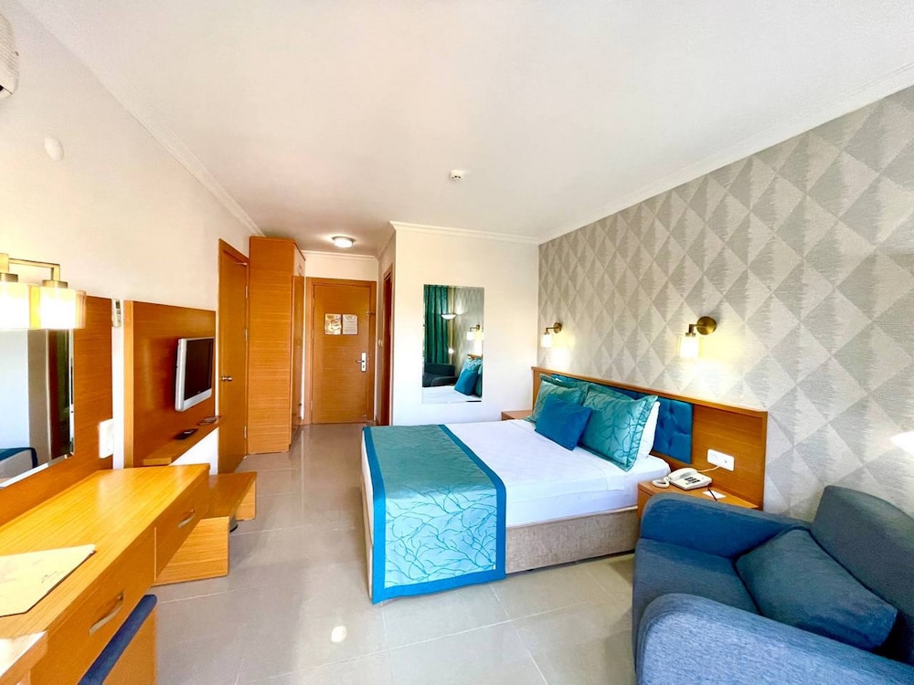 Green Forest Holiday Village — Hotel rooms in Fethiye, Mugla