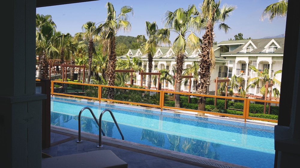 Green Forest Holiday Village — Swimming pool in Fethiye, Mugla