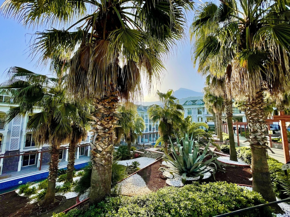 Green Forest Holiday Village — Hotel building in Fethiye, Mugla