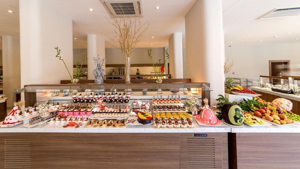 Julian Club Hotel - All Inclusive — Restaurant & bars in Marmaris, Mugla