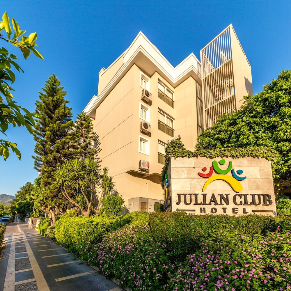 Julian Club Hotel - All Inclusive — Hotel building in Marmaris, Mugla